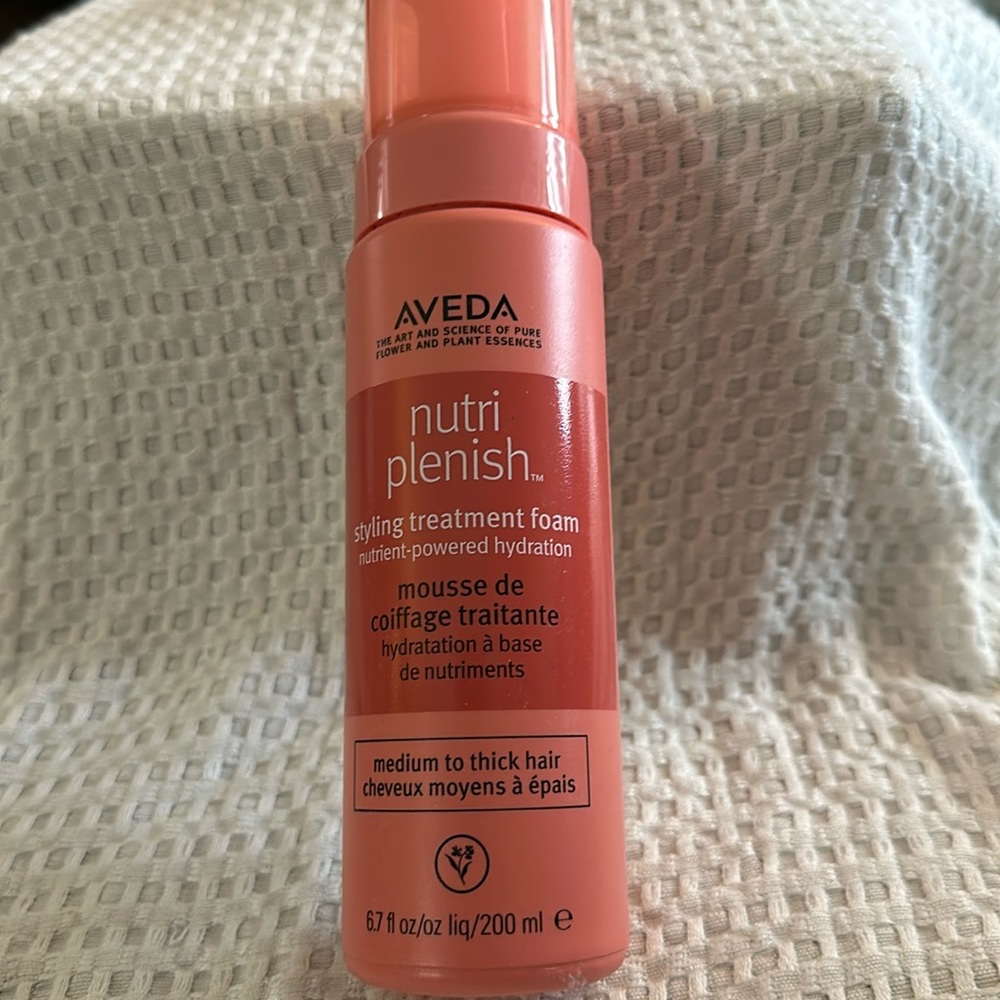 Aveda Nutri Plenish styling treatment foam